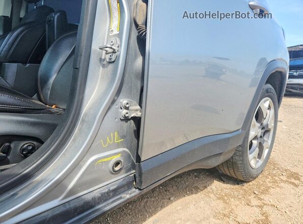 3C4NJCCB2LT187590 2020 JEEP COMPASS Silver Rear seats view
