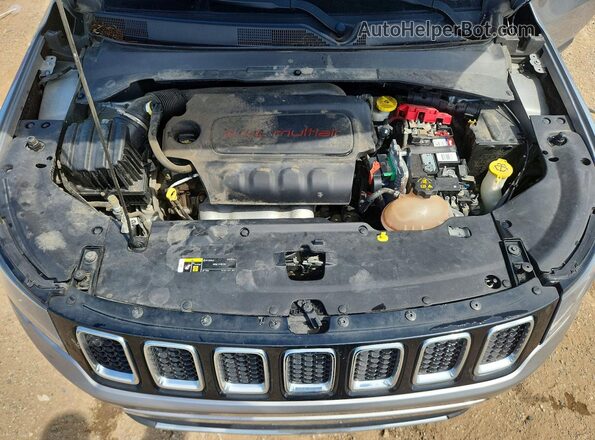 3C4NJCCB2LT187590 2020 JEEP COMPASS Silver Engine compartment view