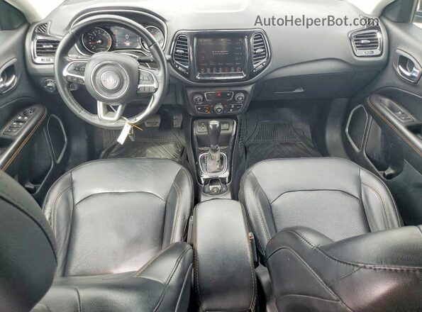 3C4NJCCB3KT777750 2019 JEEP COMPASS Угольный Вид панели приборов