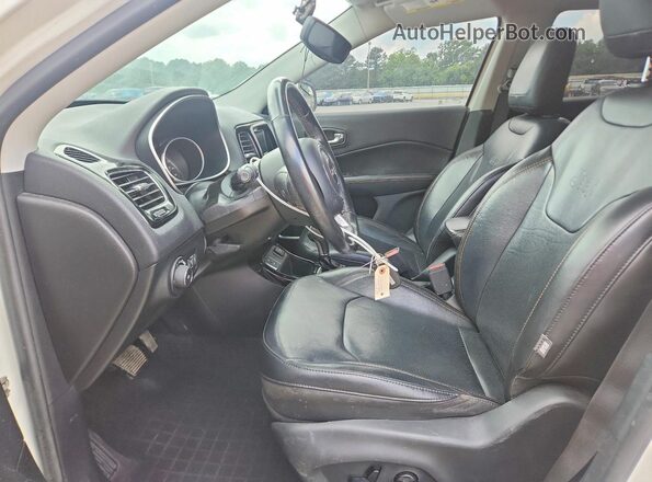 3C4NJCCB3KT819298 2019 JEEP COMPASS White Вид салону спереду