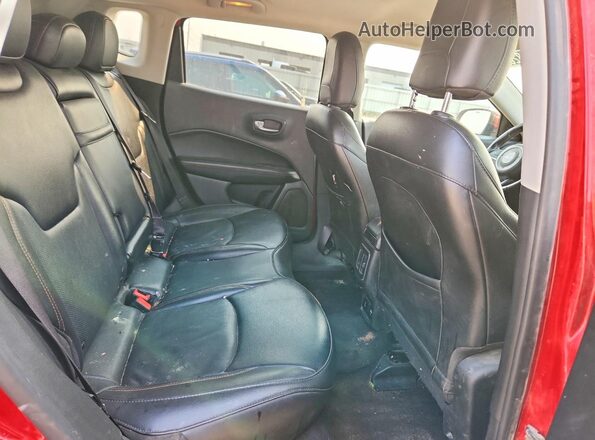3C4NJCCB4KT819407 2019 JEEP COMPASS Red Вид задніх сидінь