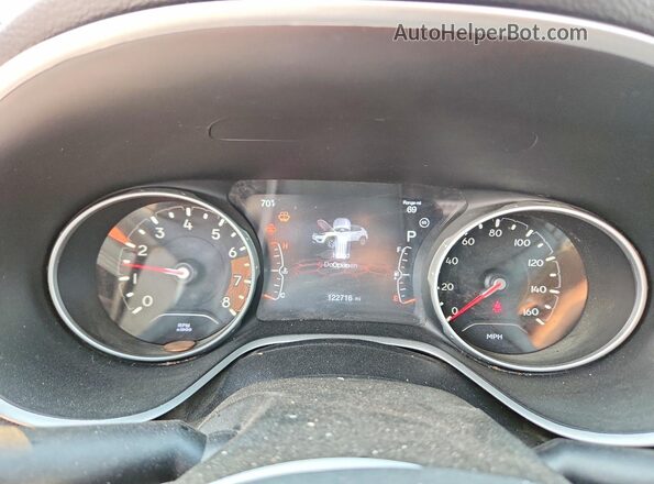 3C4NJCCB4KT819407 2019 JEEP COMPASS Red Вид щитка приладів