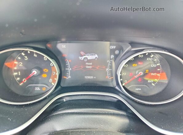3C4NJCCB6MT531360 2021 JEEP COMPASS Maroon ხელსაწყოთა პანელის ხედი