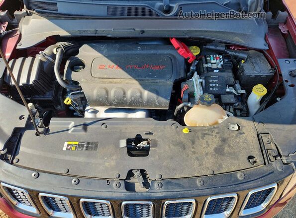 3C4NJCCB6MT531360 2021 JEEP COMPASS Maroon ძრავის განყოფილების ხედი