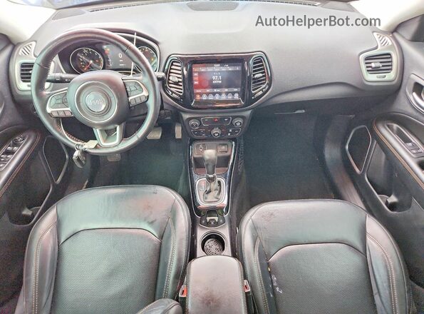 3C4NJCCB7KT662407 2019 JEEP COMPASS White წინა პანელის ხედი