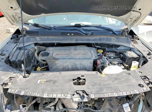3C4NJCCB8JT494940 2018 JEEP COMPASS Белый Вид задней части салона
