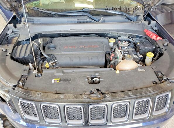 3C4NJCEB3MT593814 2021 JEEP COMPASS Blue ძრავის განყოფილების ხედი