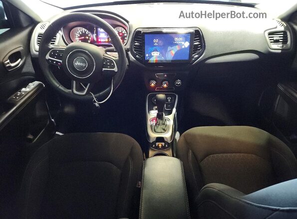 3C4NJDAB0JT177176 2018 JEEP COMPASS Gray Vista del salpicadero