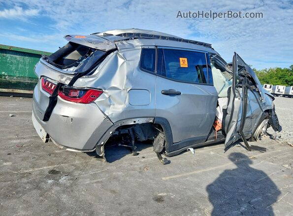 3C4NJDAB0NT106856 2022 JEEP COMPASS Серебряный Задняя правая четверть