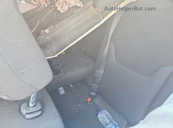 3C4NJDAB0NT106856 2022 JEEP COMPASS Серебряный Вид задних сидений