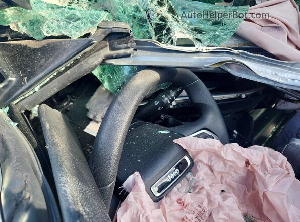 3C4NJDAB0NT106856 2022 JEEP COMPASS Серебряный Вид щитка приборов