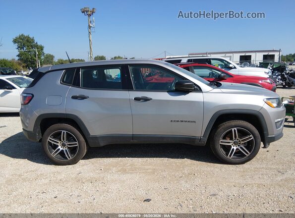 3C4NJDAB1JT262351 2018 JEEP COMPASS Silver Widok wnętrza 360 stopni