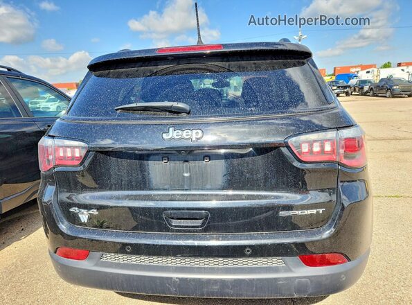 3C4NJDAB1JT483349 2018 JEEP COMPASS Черный Вид сзади
