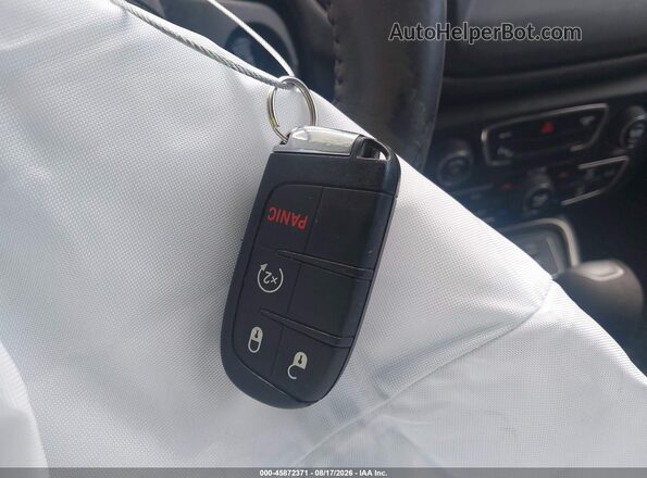 3C4NJDAB2JT146091 2018 JEEP COMPASS White Вид панелі приладів