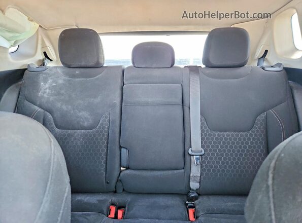 3C4NJDAB2JT177177 2018 JEEP COMPASS Gray Vista de los asientos traseros