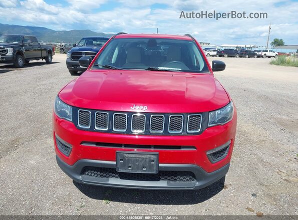 3C4NJDAB2JT330835 2018 JEEP COMPASS Red Rear interior view