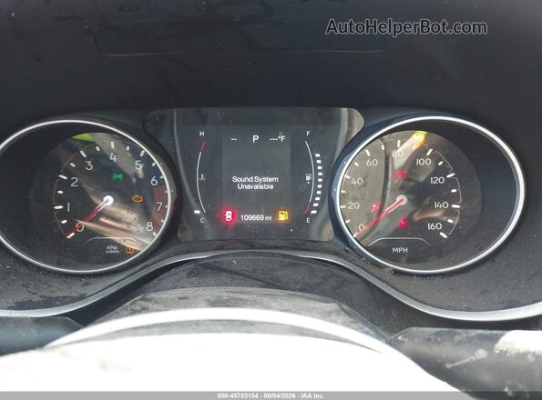 3C4NJDAB3JT252873 2018 JEEP COMPASS Burgundy Widok tylnych siedzeń