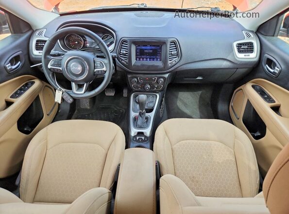 3C4NJDAB4JT168612 2018 JEEP COMPASS Orange Widok deski rozdzielczej
