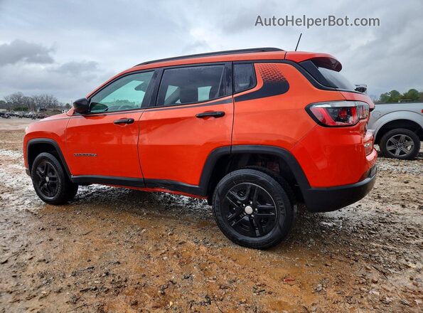 3C4NJDAB4JT168612 2018 JEEP COMPASS Orange Tył lewy