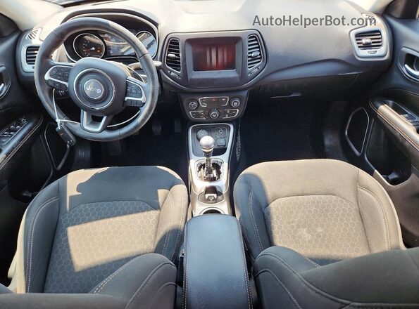 3C4NJDAB4JT270623 2018 JEEP COMPASS Gray Vista del salpicadero