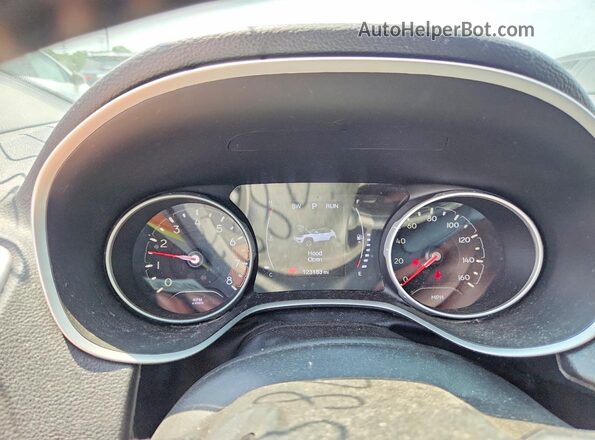 3C4NJDAB4KT773358 2019 JEEP COMPASS Silver Widok zestawu wskaźników
