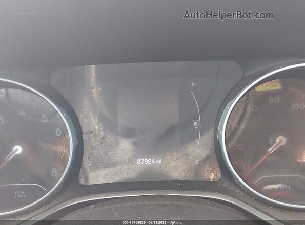 3C4NJDAB5HT660897 2017 JEEP NEW COMPASS Red Widok tylnych siedzeń