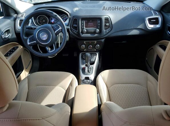 3C4NJDAB6JT422806 2018 JEEP COMPASS Silver Dashboard view
