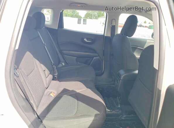 3C4NJDAB7LT244858 2020 JEEP COMPASS White Widok tylnych siedzeń