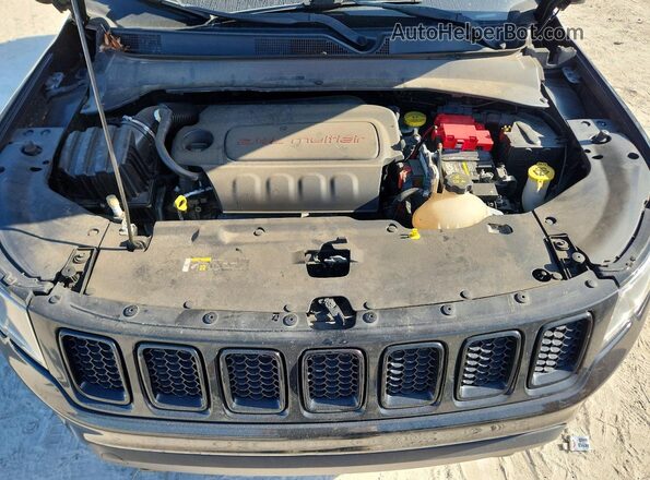 3C4NJDAB7LT245847 2020 JEEP COMPASS Black Вид підкапотного простору