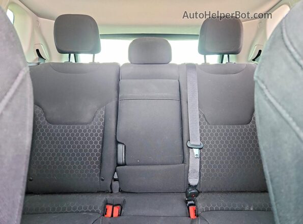 3C4NJDAB8JT307558 2018 JEEP COMPASS Белый Вид задних сидений