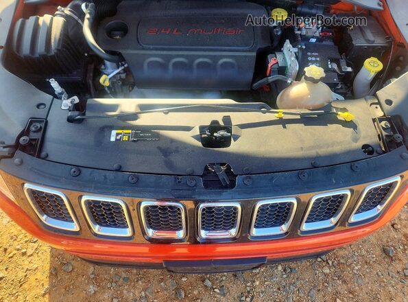 3C4NJDABXJT114487 2018 JEEP COMPASS Orange ძრავის განყოფილების ხედი