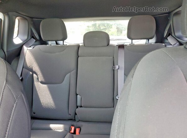 3C4NJDAN2ST515625 2025 JEEP COMPASS White Вид задніх сидінь