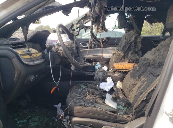 3C4NJDAN5RT114712 2024 JEEP COMPASS White Widok wnętrza z przodu