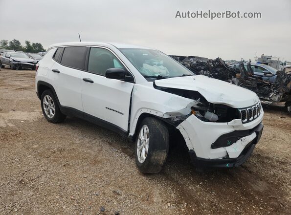 3C4NJDAN9RT166490 2024 JEEP COMPASS White 360 interior view