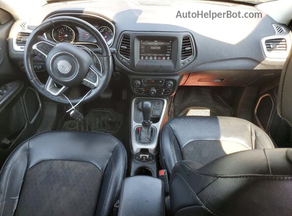 3C4NJDBB0HT652110 2017 JEEP COMPASS Silver Dashboard view