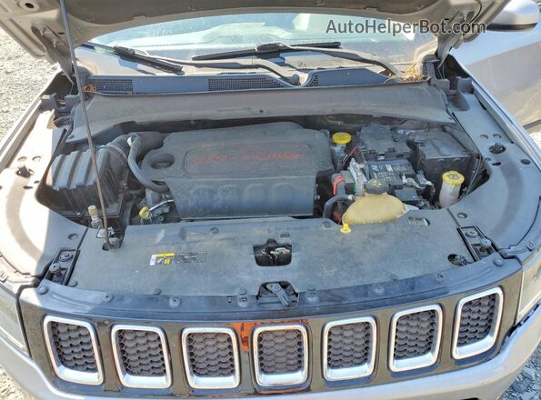 3C4NJDBB0HT652110 2017 JEEP COMPASS Silver Engine compartment view