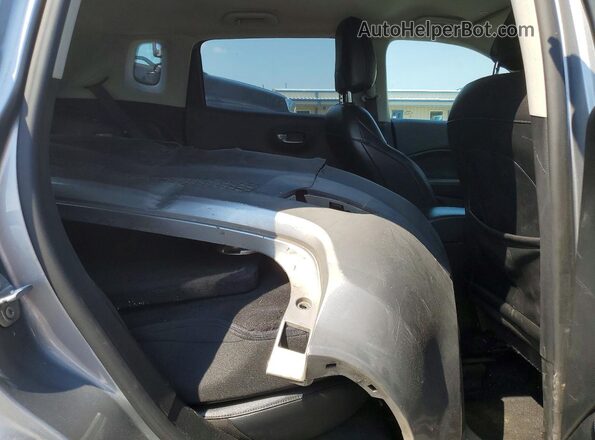 3C4NJDBB0HT652110 2017 JEEP COMPASS Silver Rear interior view