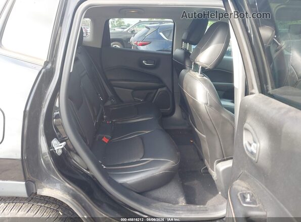 3C4NJDBB0JT178231 2018 JEEP COMPASS Black Vista de la etiqueta del VIN