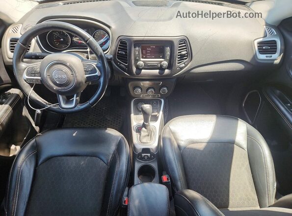 3C4NJDBB0JT239965 2018 JEEP COMPASS Blue Առջևի վահանակի տեսք