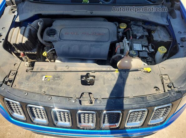 3C4NJDBB0JT239965 2018 JEEP COMPASS Blue Սալոնի հետևի տեսք