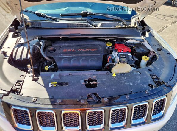 3C4NJDBB0KT847552 2019 JEEP COMPASS White Widok komory silnika