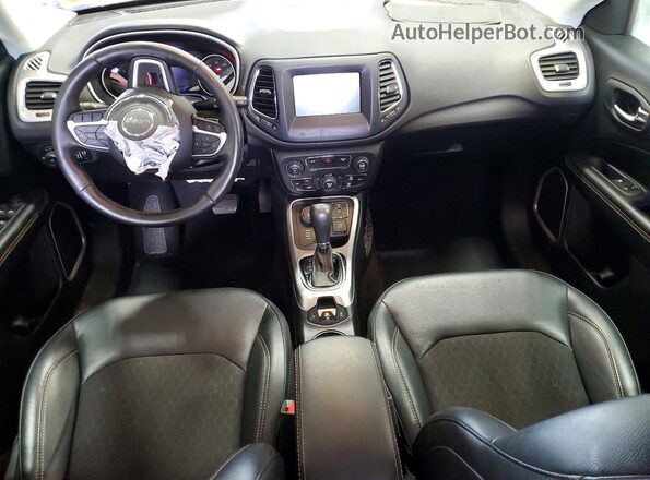 3C4NJDBB0LT112393 2020 JEEP COMPASS Black Vista del salpicadero