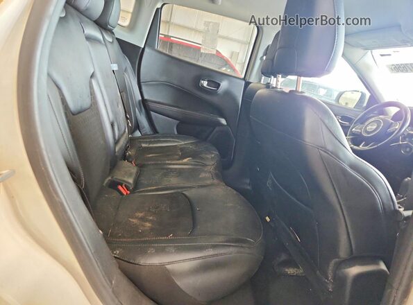 3C4NJDBB0MT543723 2021 JEEP COMPASS White Widok wnętrza z tyłu