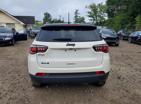 3C4NJDBB0MT586586 2021 JEEP COMPASS White Rear view