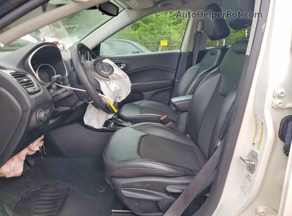 3C4NJDBB0MT586586 2021 JEEP COMPASS White Front interior view