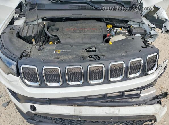 3C4NJDBB0NT185993 2022 JEEP COMPASS White Вид підкапотного простору
