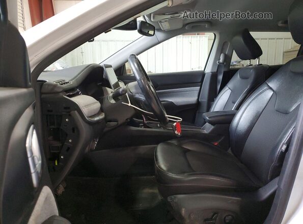 3C4NJDBB0NT230043 2022 JEEP COMPASS White Սալոնի դիմացի տեսք
