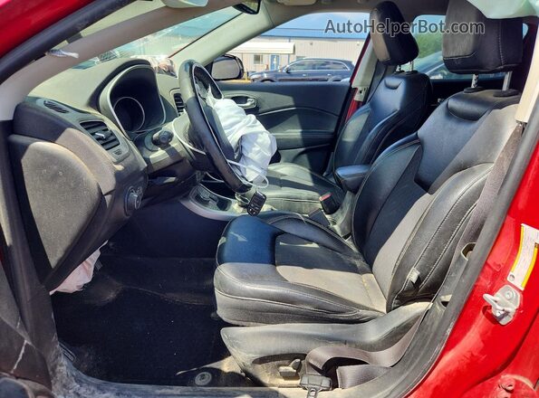 3C4NJDBB1JT455548 2018 JEEP COMPASS Red Widok wnętrza z przodu