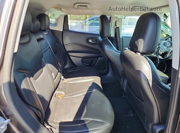 3C4NJDBB1JT481714 2018 JEEP COMPASS Gray Vista de los asientos traseros