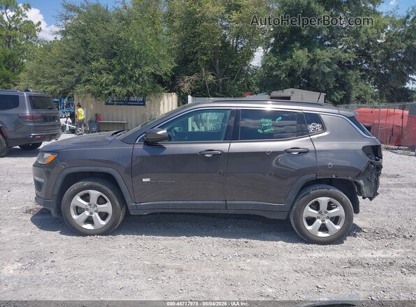3C4NJDBB1JT492583 2018 JEEP COMPASS Champagne 